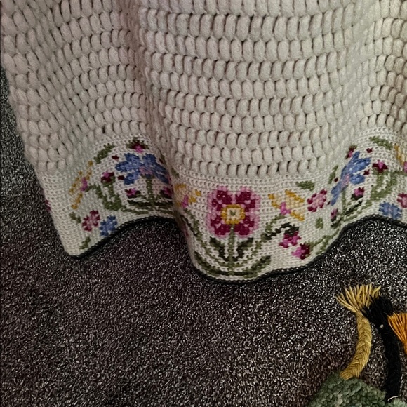 Lucky Brand Cream Crochet Cardigan with Floral Patterns, Vintage - Picture 5 of 8